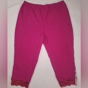 0861. EUC ~ Roman's ~ Pink ~ Lace Trim ~ Capri ~